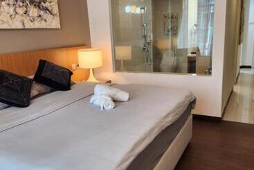 هتل Cormar Suites 163 Studio Walking Distance To Petronas Twin Tower Klcc