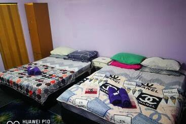 هتل Homestay Teratak Tuan Muda