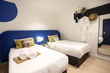 هتل Ukiyo Suites