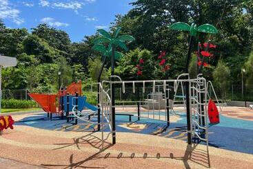 Mutiara Melaka Beach Resort By Tzwan