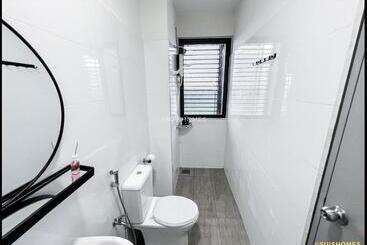 Near Klia   Kipcore Suite B   Town Centre Sepang