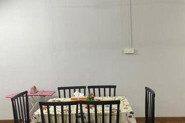 پانسیون Adeela Homestay @ Bandar Kuantan