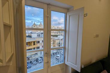 پانسیون Casa Cospicua Knight Residency