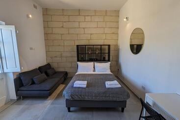 پانسیون Casa Cospicua Knight Residency