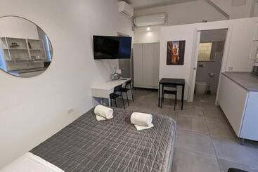 پانسیون Casa Cospicua Knight Residency
