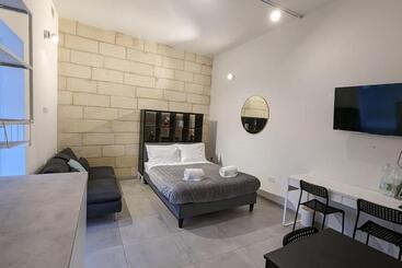پانسیون Casa Cospicua Knight Residency