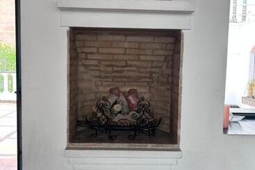 پانسیون Habitacion En Casa Centrica Con Pileta, Terraza, Asador, Cerca De Paseo Historico  Rodex Experiences