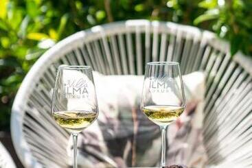 پانسیون Villa Ilma Luxury Rooms