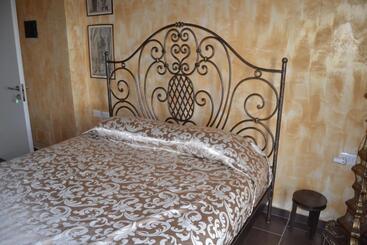 استراحتگاه Kodra E Godenve
