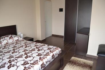 استراحتگاه Kodra E Godenve