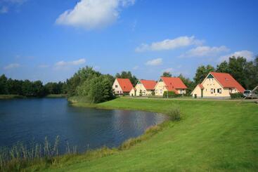 استراحتگاه Summio Villapark Akenveen