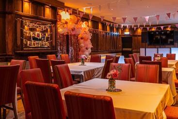 هاستل The Plough Inn