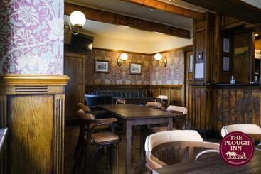 هاستل The Plough Inn