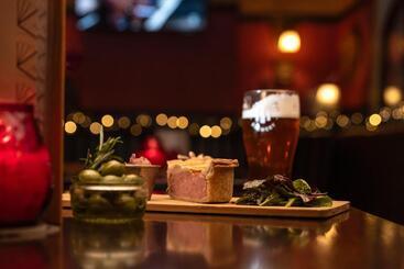 هاستل The Plough Inn