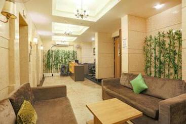 Avr Hotels