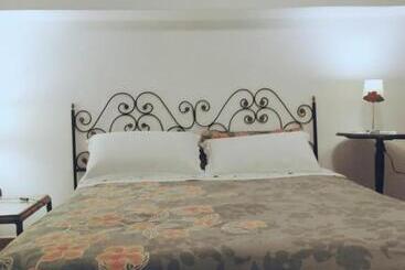 B&b Parnaso