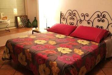 B&b Parnaso