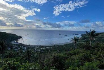 تختخواب و صبحانه Rne Hometel Batanes