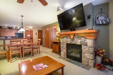 هتل 1205b   Double Queen Standard Eagle Springs West Condo