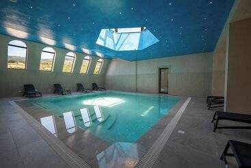 هتل Acros Resort