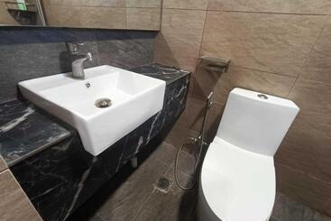 هتل Boxinn The Kontena Home