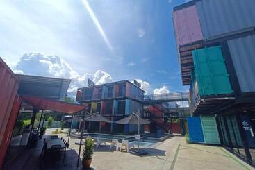 هتل Boxinn The Kontena Home