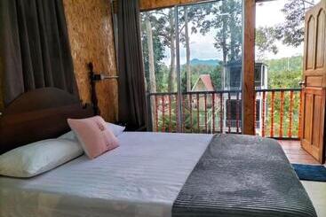 هتل Chalet Madu Kaca D   Rumah Bonda River View