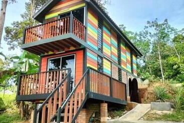 هتل Chalet Madu Kaca D   Rumah Bonda River View