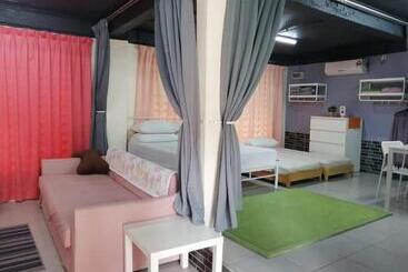 هتل Chalet Moris D Rumah Bonda River View