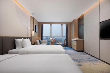 هتل Junluxe Guangzhou Baiyun   Oversea Buyers Registration Counter And Free Shuttle Bus During Canton Fa