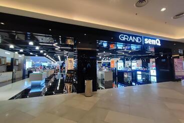 Kuala Lumpur Datum Jelatek Klcc View Infont Lrt And 5 Minutes To Klcc Near By Gleneagles
