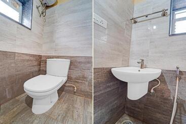 Oyo Flagship Hotel Aangal Residency