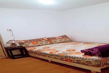 پانسیون A Room In A Shared House For Surfers2