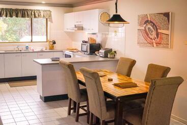 پانسیون The Edge Guest Rooms