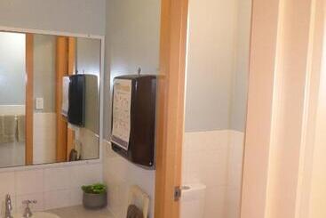 پانسیون The Edge Guest Rooms