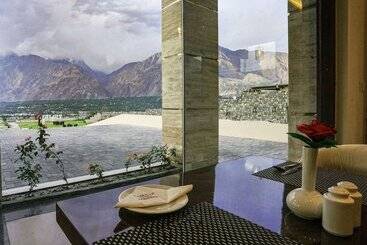 هتل Ramada Resort By Wyndham Gilgit