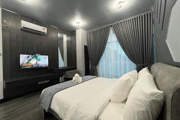 Samsara Studio Apartment With Pool