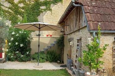 تختخواب و صبحانه Le Mazet  Vue Imprenable