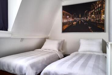 تختخواب و صبحانه Sleep Inn Amsterdam