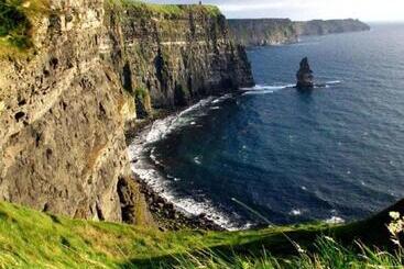 تختخواب و صبحانه The View