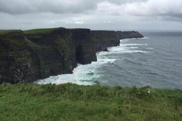 تختخواب و صبحانه The View