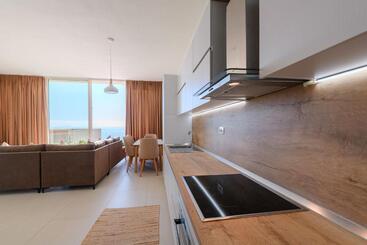 استراحتگاه Green Coast