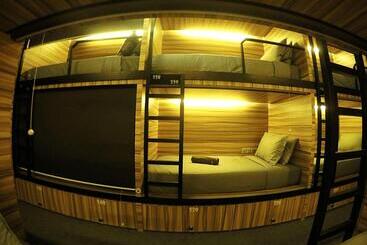 فنادق الكبسولة Herehotel Dormitory