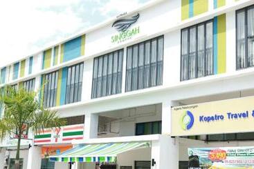 هتل Singgah Kertih