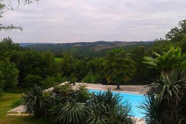 پانسیون Le Chai, Gîte De Charme Avec Piscine