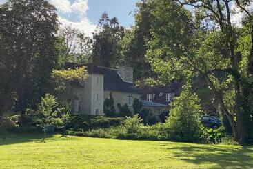 پانسیون Le Moulin De L Ortille