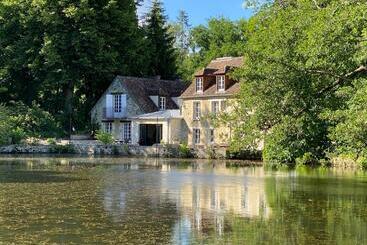 پانسیون Le Moulin De L Ortille