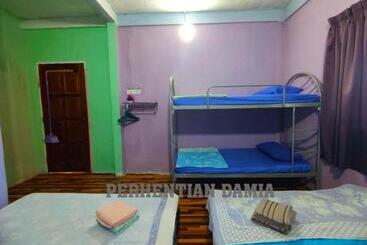 پانسیون Perhentian Damia