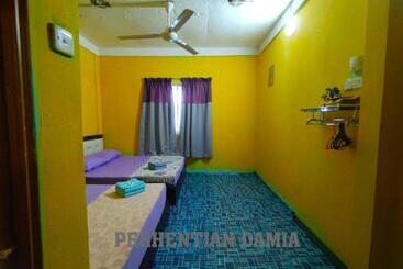 پانسیون Perhentian Damia