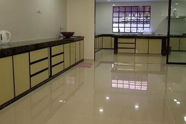 פנסיון The Amaze Guesthouse